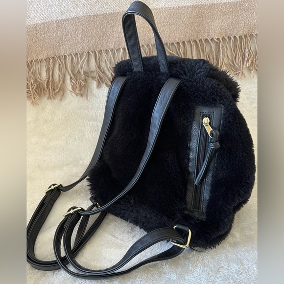 Small Backpack - Picture 2 of 2